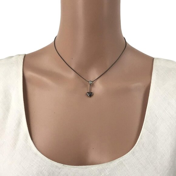 Vintage Guess Necklace Black Heart Rhinestone Accent Adjustable Length - Picture 2 of 2